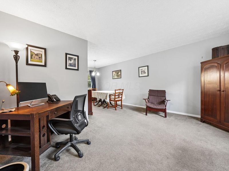 8818 Greenburg Drive, Powell, OH 43065 Photo 5
