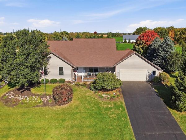 1556 Fox Run Dr, Twin Lakes, WI 53181