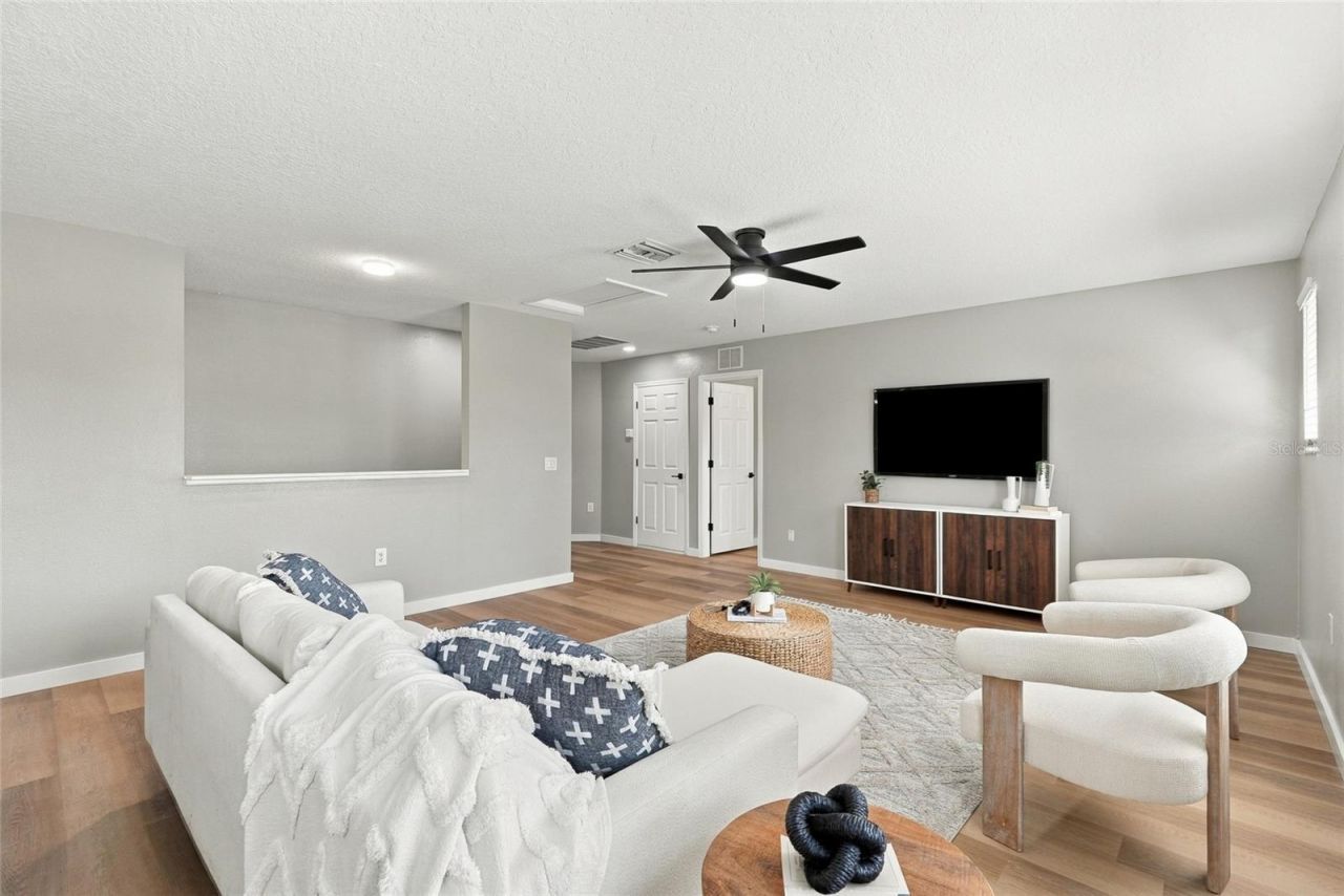 1306 Garden Stone Lane , Brandon, FL 33510 Photo