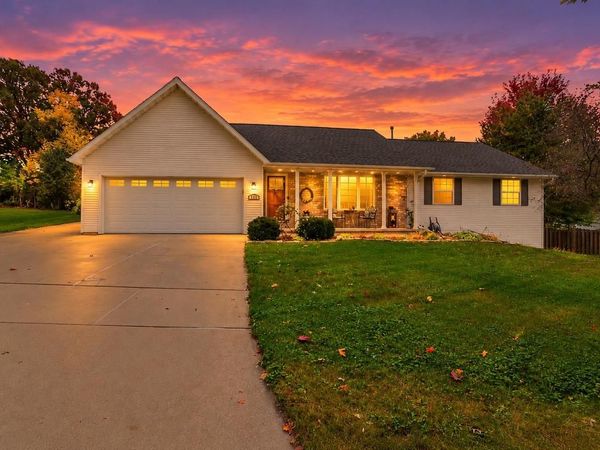 2682 WILDFLOWER, Green Bay, WI 54311