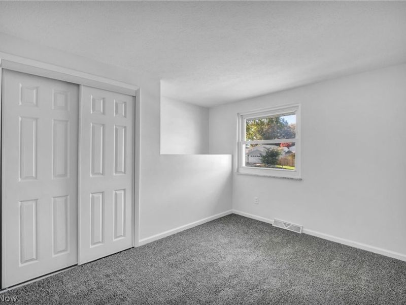 307 Saint Lawrence Boulevard, Eastlake, OH 44095 Photo 24