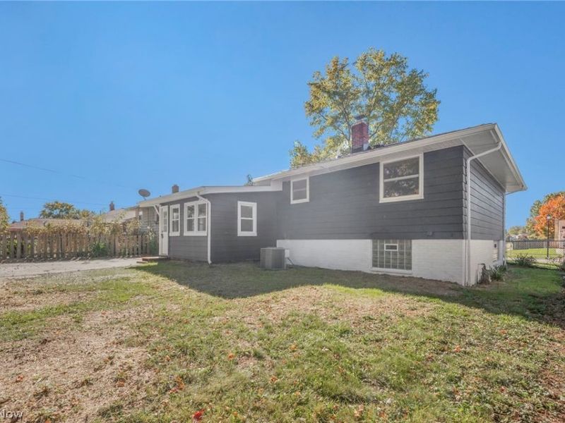 307 Saint Lawrence Boulevard, Eastlake, OH 44095 Photo 38