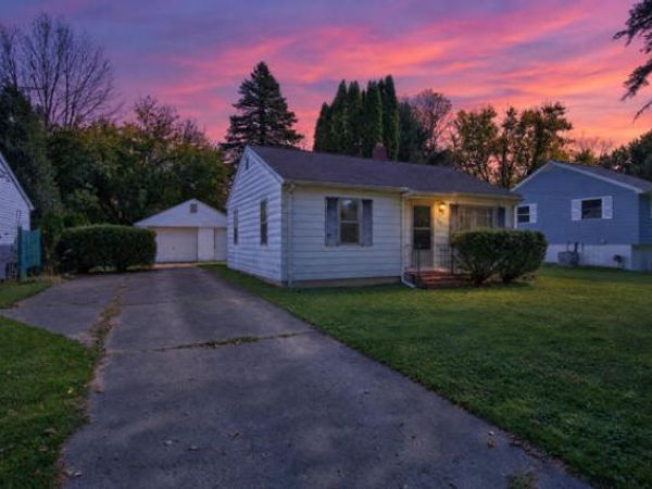 761 Glendale Street, Jackson, MI 49203
