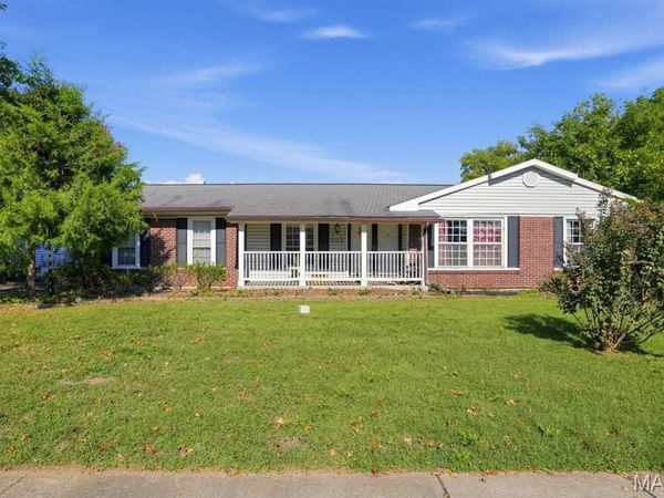 3102 Wintergreen Drive , Florissant, MO 63033