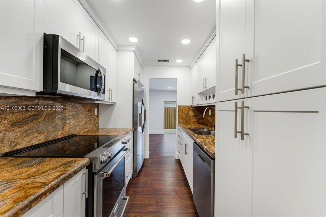 8208 NW 9th Ct , Unit 1, Plantation, FL 33324 Photo