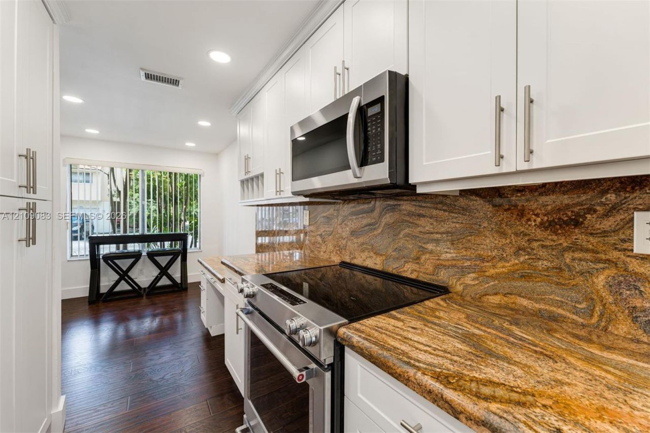 8208 NW 9th Ct , Unit 1, Plantation, FL 33324 Photo