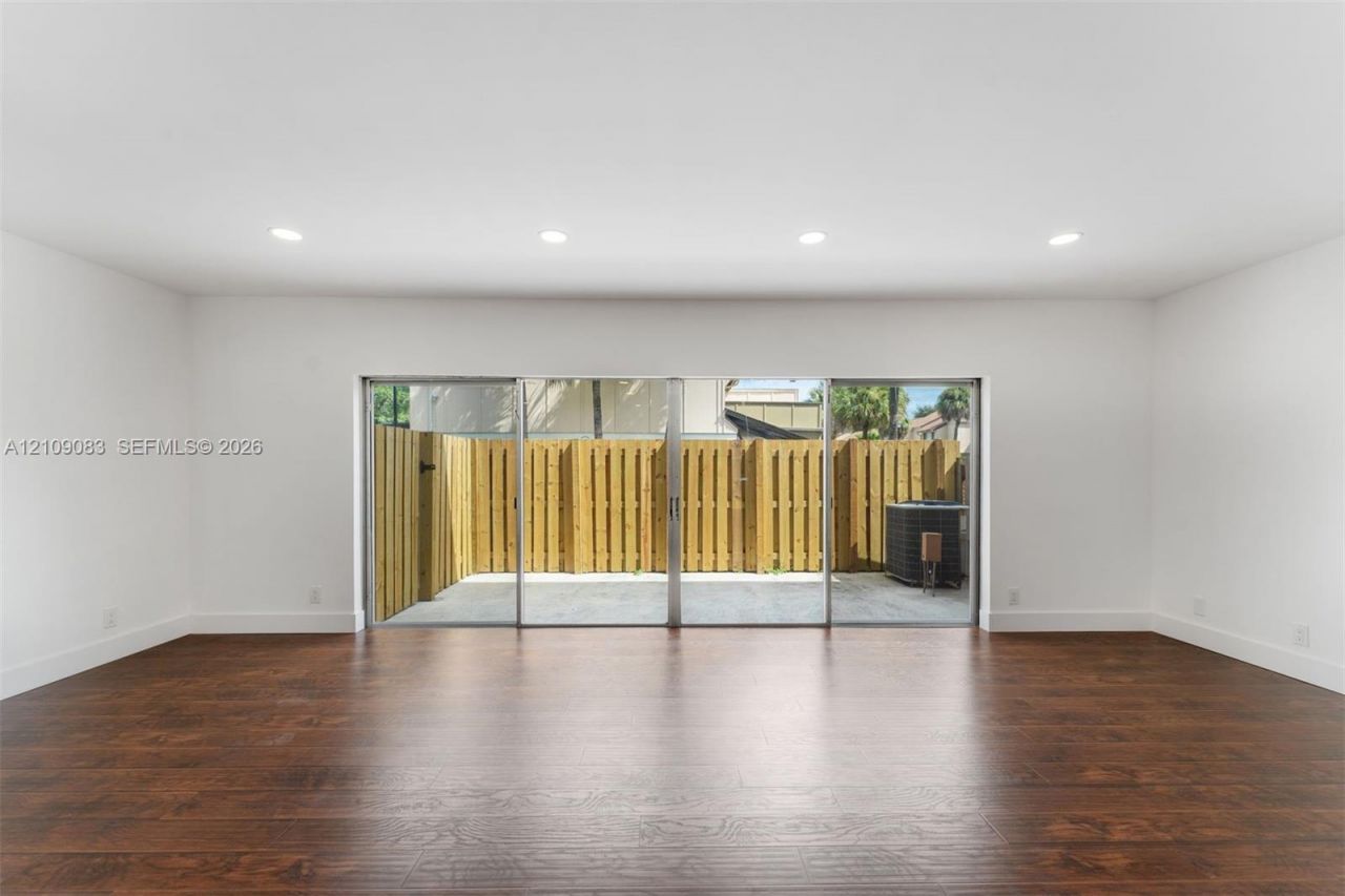 8208 NW 9th Ct , Unit 1, Plantation, FL 33324 Photo