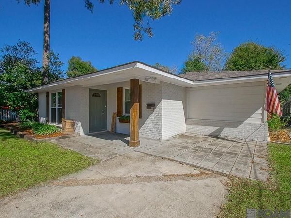 810 Poplar St, Denham Springs, LA 70726