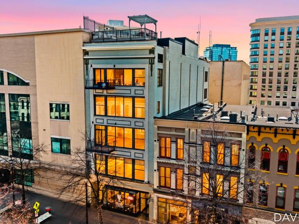 49 Monroe Center NW, Grand Rapids, MI 49503