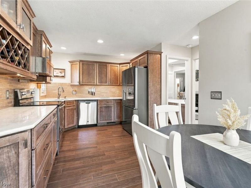 6900 Atlantic Boulevard NE, Louisville, OH 44641 Photo 11