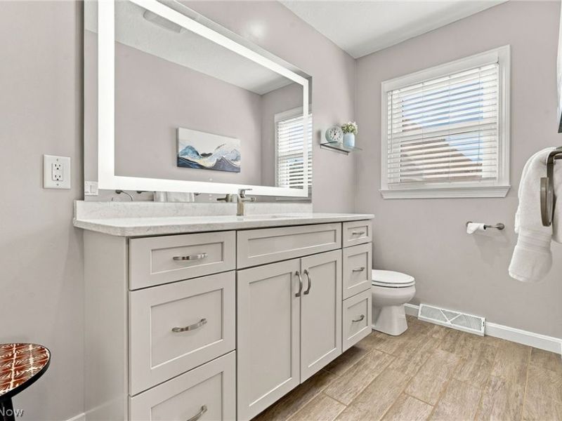 6900 Atlantic Boulevard NE, Louisville, OH 44641 Photo 18