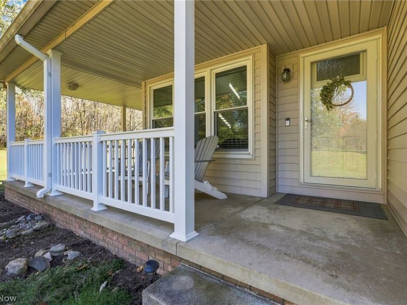 6900 Atlantic Boulevard NE, Louisville, OH 44641 Photo 4