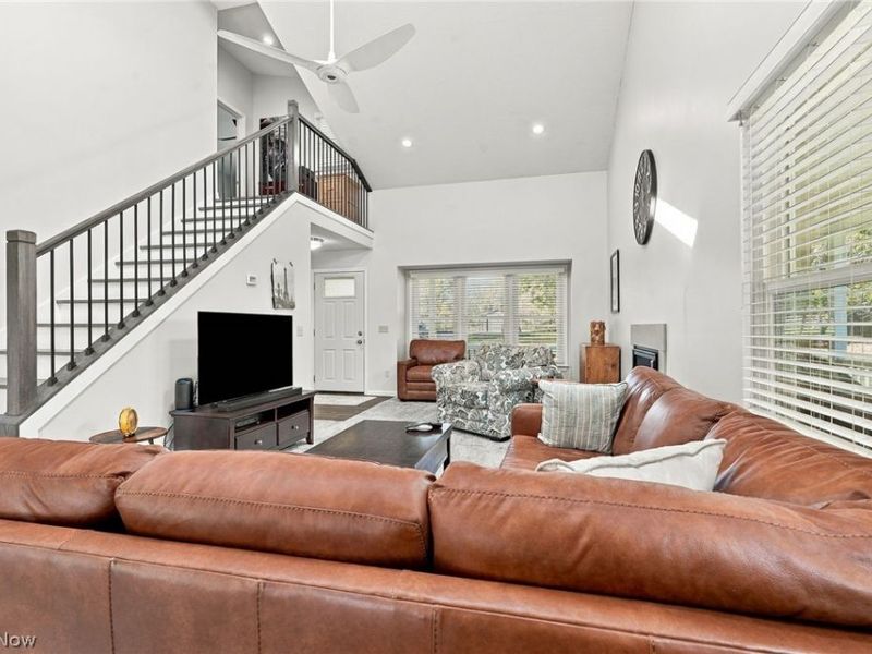 6900 Atlantic Boulevard NE, Louisville, OH 44641 Photo 8