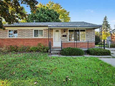 34535 Beaconsfield Street , Clinton Township, Mi 48035