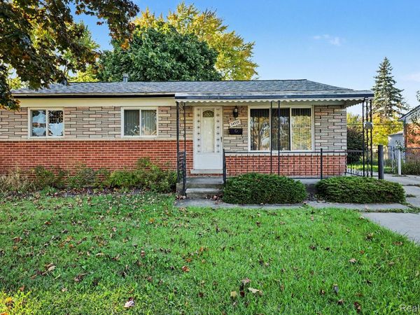 34535 Beaconsfield Street , Clinton Township, Mi 48035