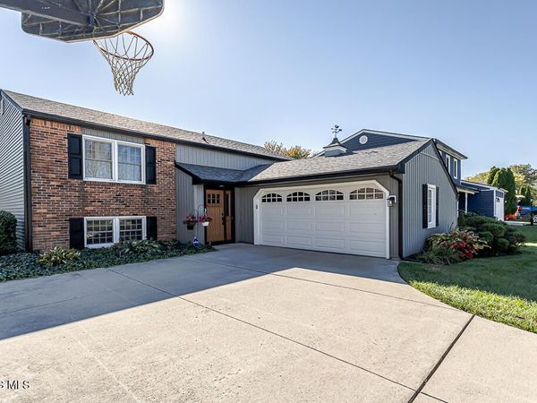 2618 Coveview Drive , Toledo, OH 43611
