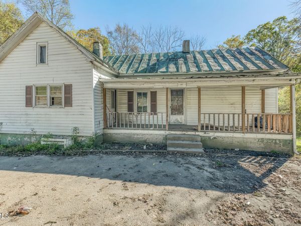 21189 Benhams Road, Bristol, VA 24202