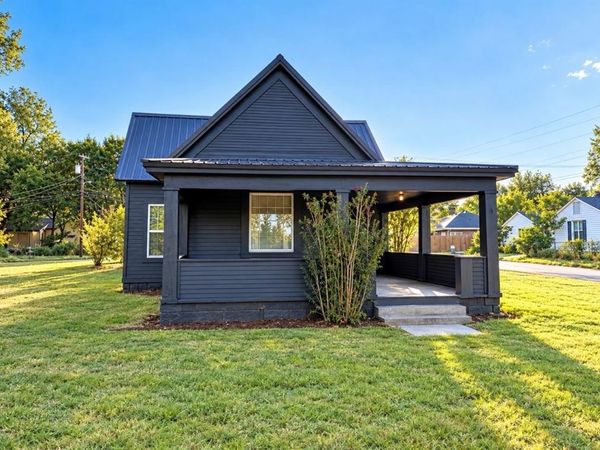 927 S 18th Street, Chickasha, OK 73018