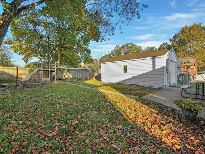 69 N Franklin Street , West Jefferson, OH 43162 Photo 28