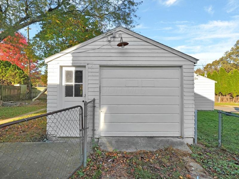 69 N Franklin Street , West Jefferson, OH 43162 Photo 31
