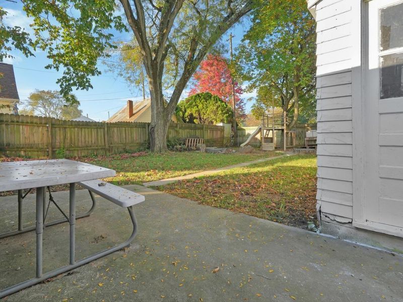 69 N Franklin Street , West Jefferson, OH 43162 Photo 32