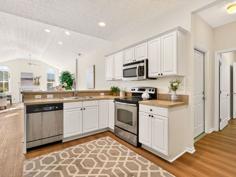 787 Kingsmead Road , Westerville, OH 43082 Photo 18