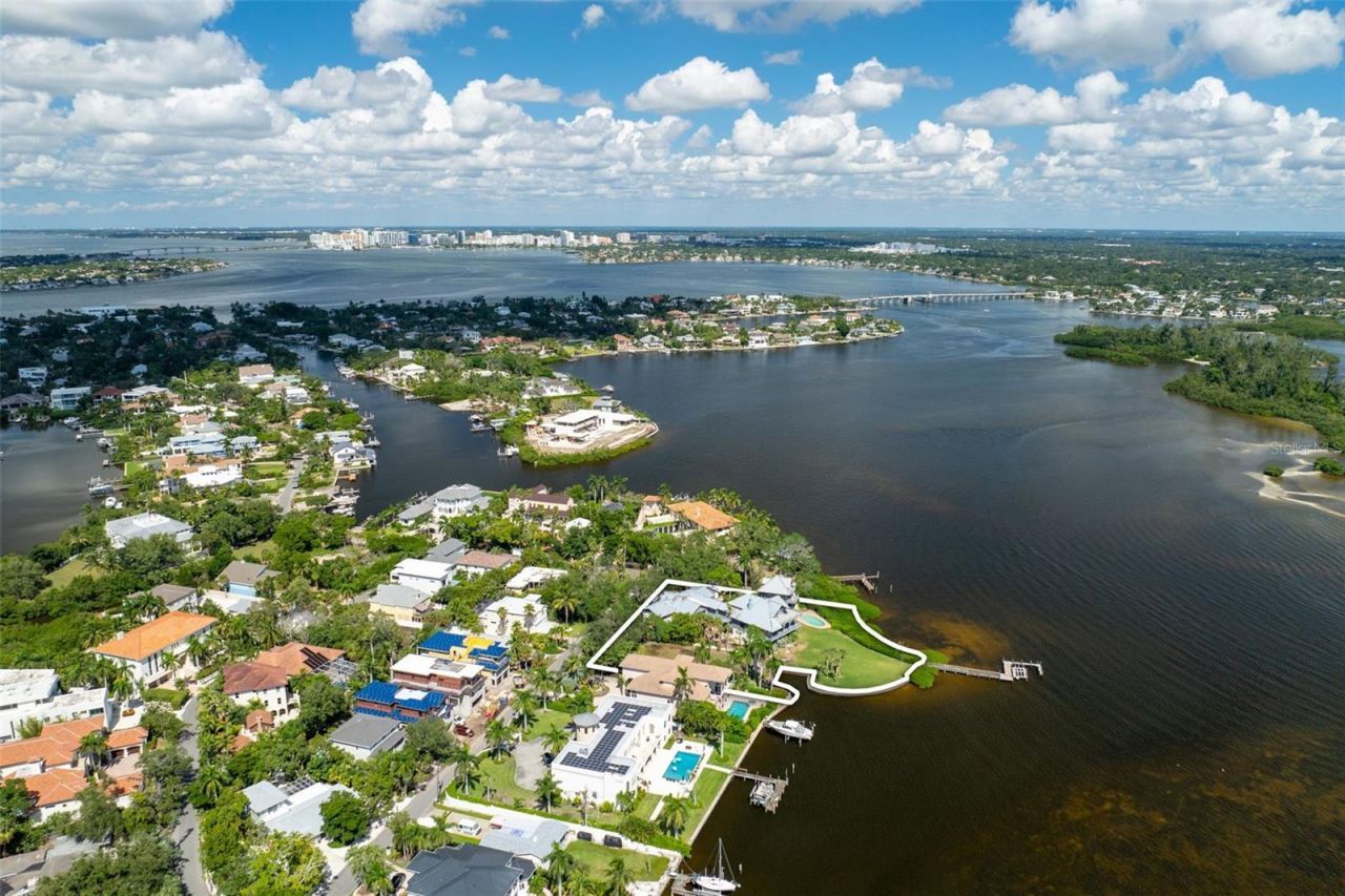 4196 Roberts Point Circle , Sarasota, FL 34242 Photo
