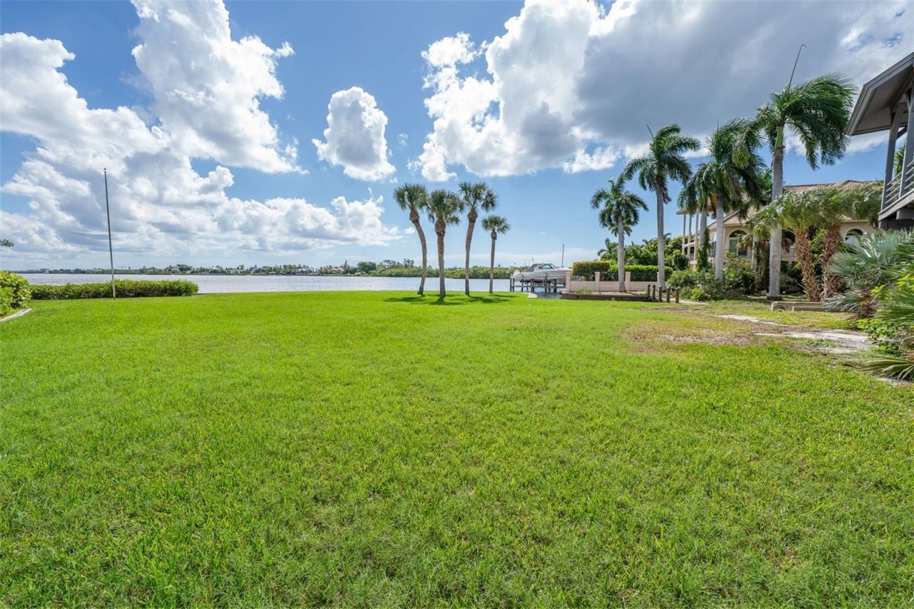 4196 Roberts Point Circle , Sarasota, FL 34242 Photo