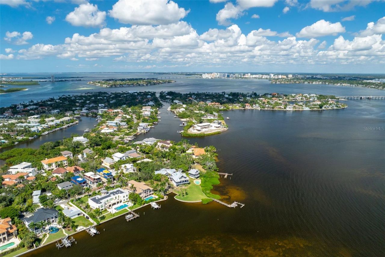 4196 Roberts Point Circle , Sarasota, FL 34242 Photo