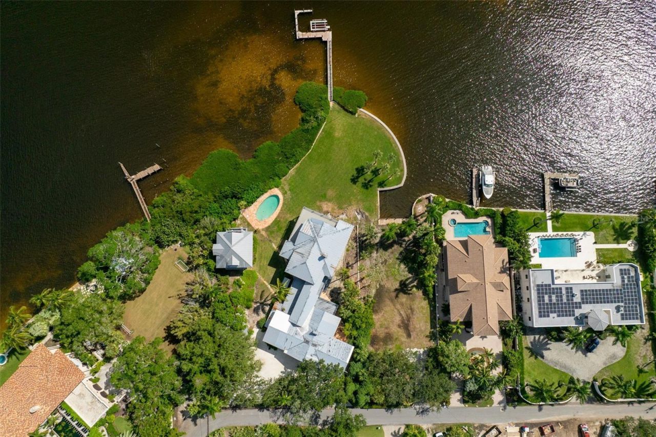 4196 Roberts Point Circle , Sarasota, FL 34242 Photo