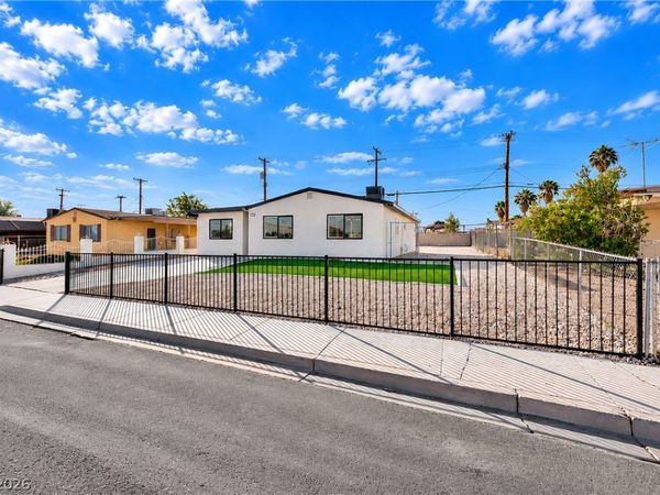 1941 W Cartier Avenue , North Las Vegas, NV 89032