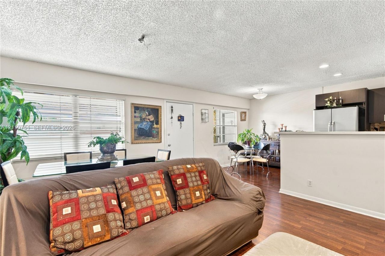 101 SW 132nd Way , Unit 402J, Pembroke Pines, FL 33027 Photo