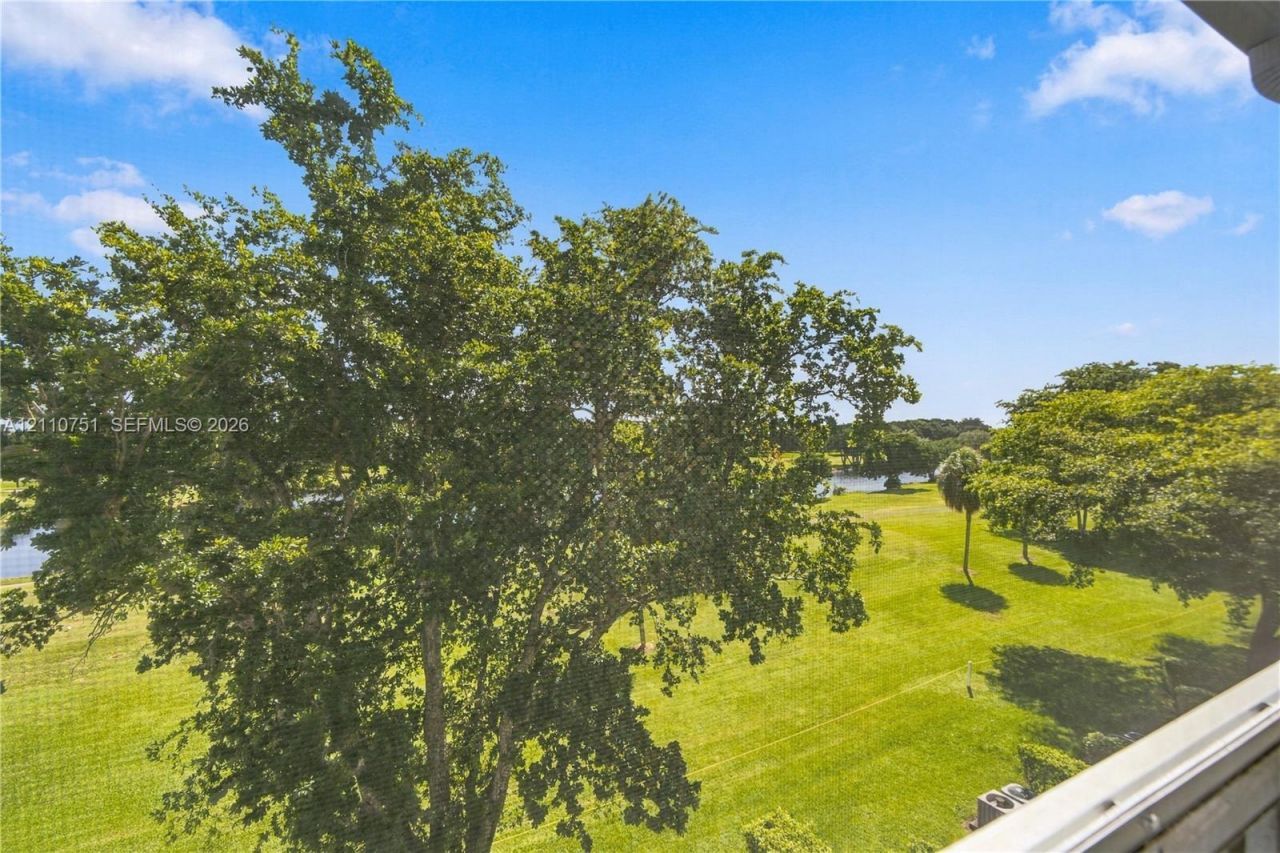 101 SW 132nd Way , Unit 402J, Pembroke Pines, FL 33027 Photo