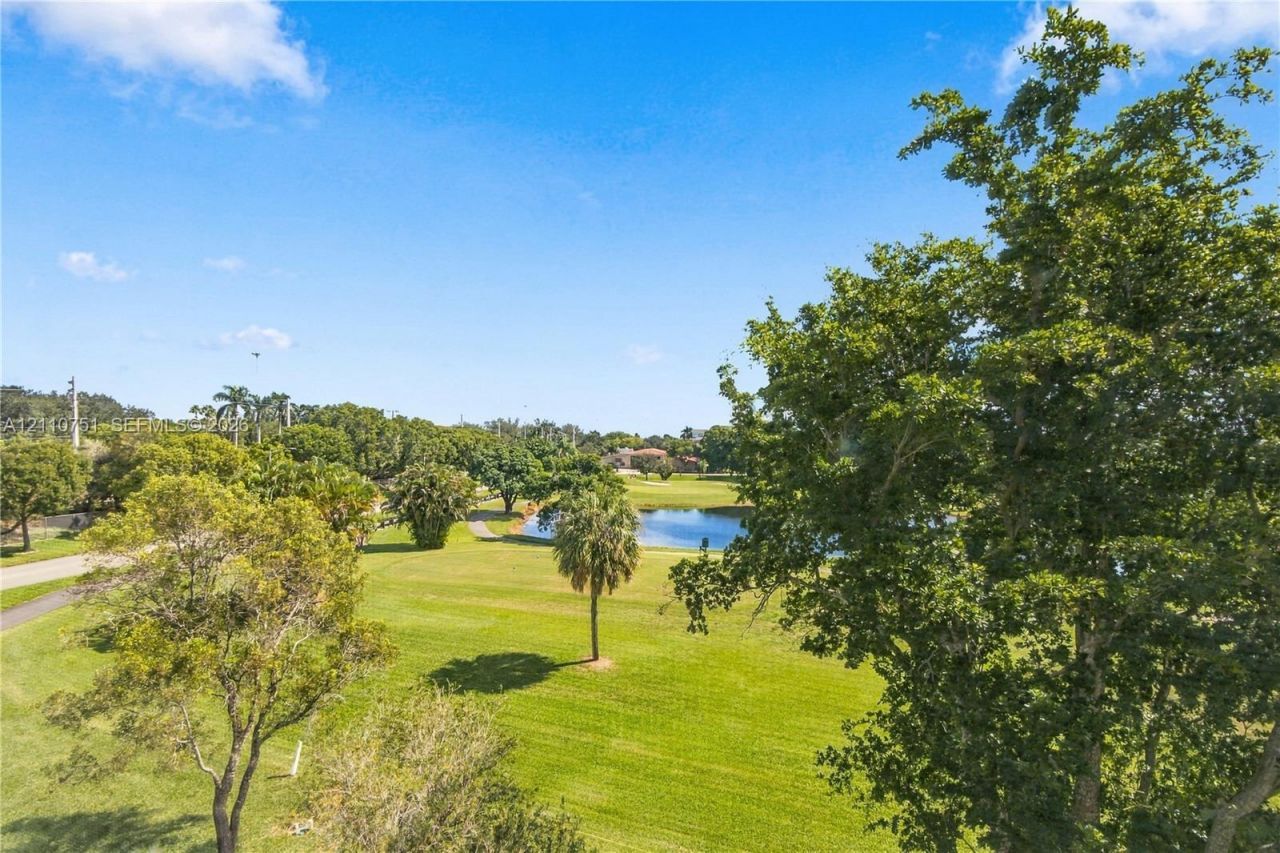 101 SW 132nd Way , Unit 402J, Pembroke Pines, FL 33027 Photo