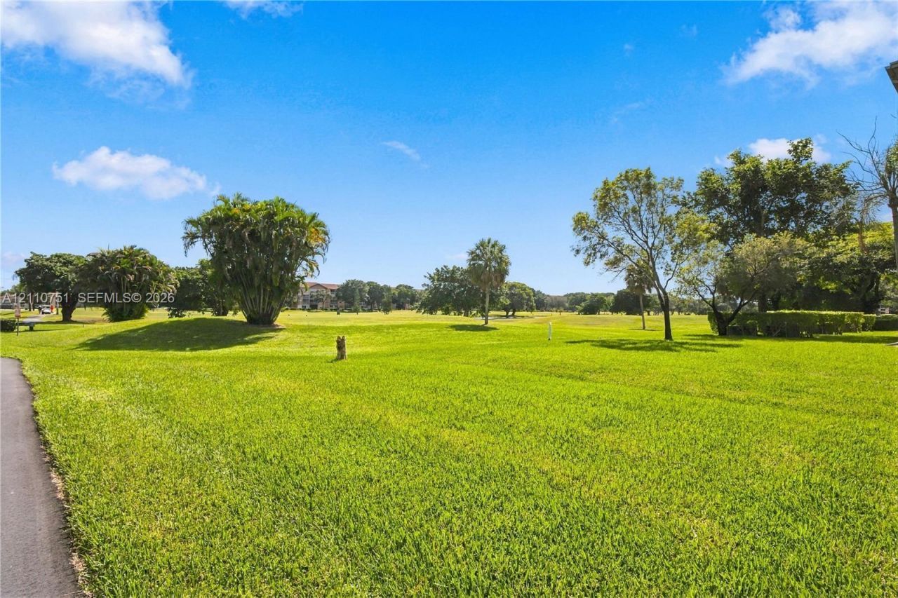 101 SW 132nd Way , Unit 402J, Pembroke Pines, FL 33027 Photo
