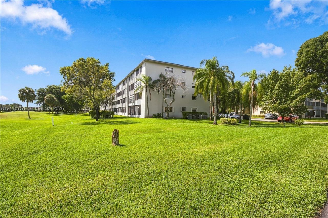 101 SW 132nd Way , Unit 402J, Pembroke Pines, FL 33027 Photo