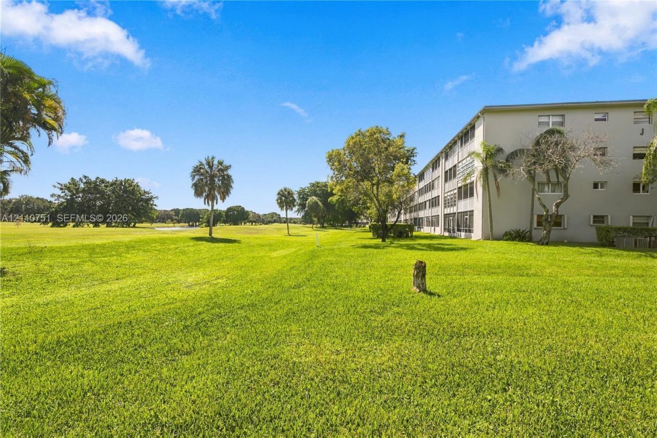 101 SW 132nd Way , Unit 402J, Pembroke Pines, FL 33027 Photo