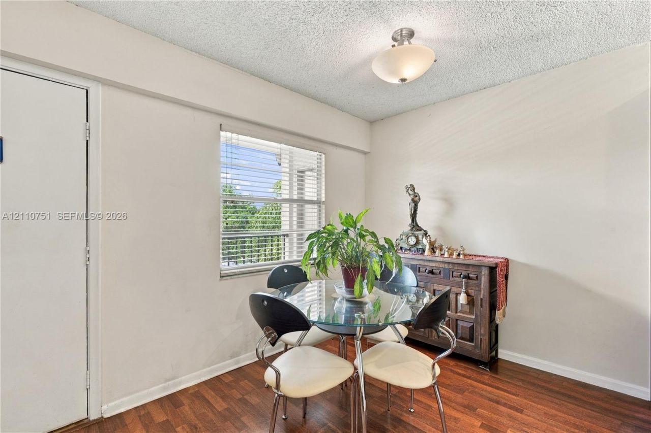 101 SW 132nd Way , Unit 402J, Pembroke Pines, FL 33027 Photo