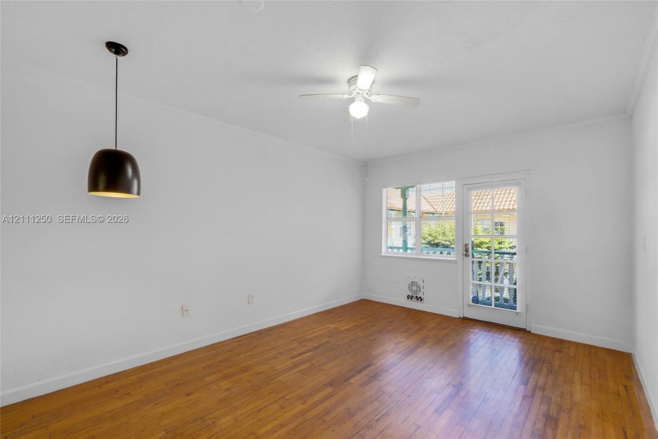 736 13th St , Unit 210, Miami Beach, FL 33139 Photo