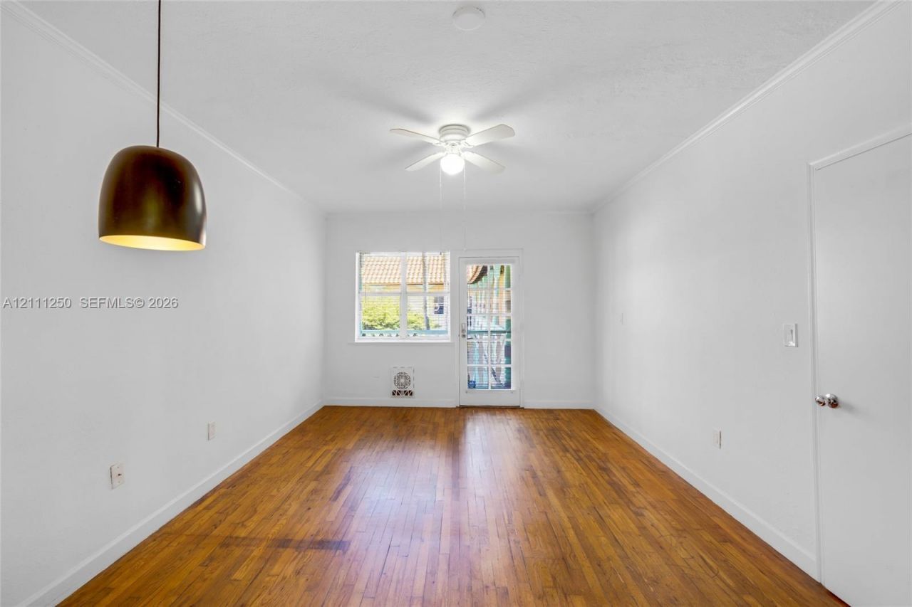 736 13th St , Unit 210, Miami Beach, FL 33139 Photo