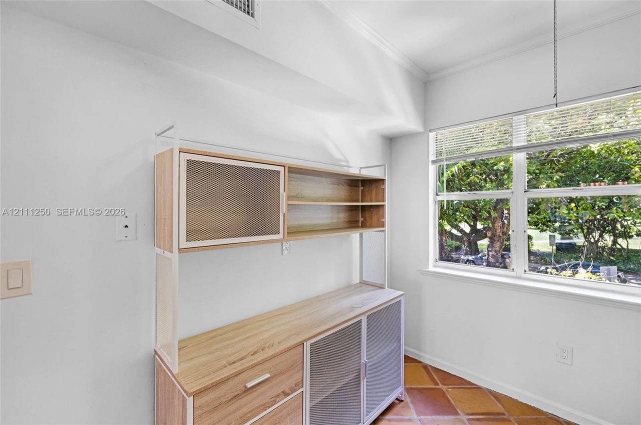 736 13th St , Unit 210, Miami Beach, FL 33139 Photo