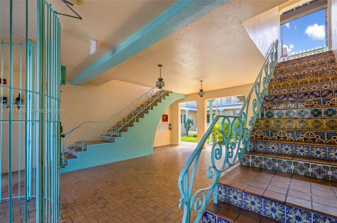 736 13th St , Unit 210, Miami Beach, FL 33139 Photo