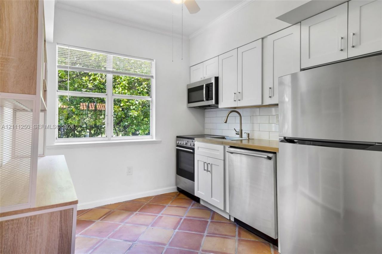 736 13th St , Unit 210, Miami Beach, FL 33139 Photo