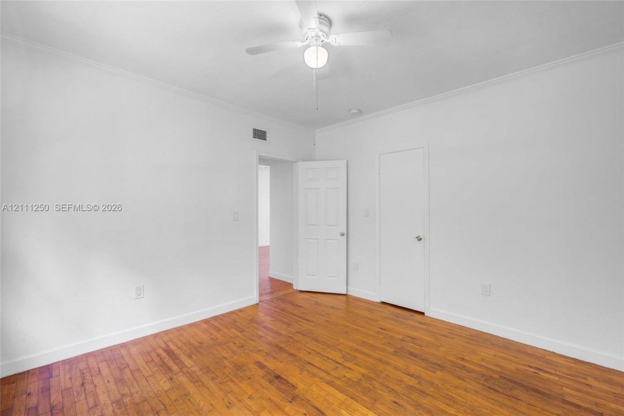 736 13th St , Unit 210, Miami Beach, FL 33139 Photo