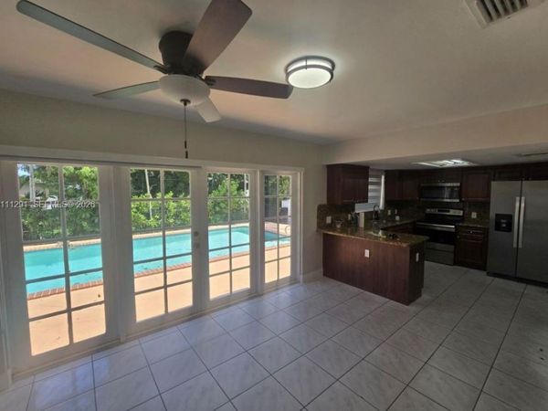 8310 SW 29th St , Miami, FL 33155