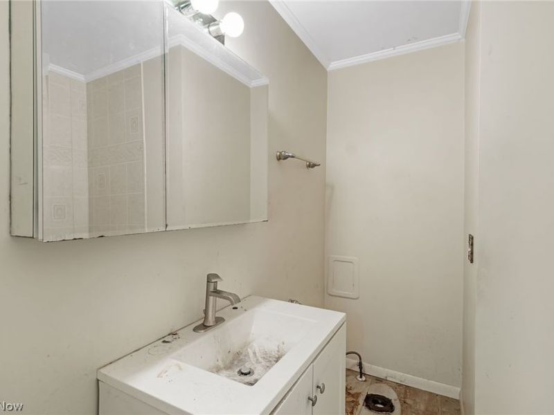 1919 Bremerton Road, Lyndhurst, OH 44124 Photo 23