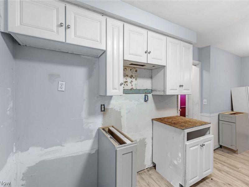 1919 Bremerton Road, Lyndhurst, OH 44124 Photo 8