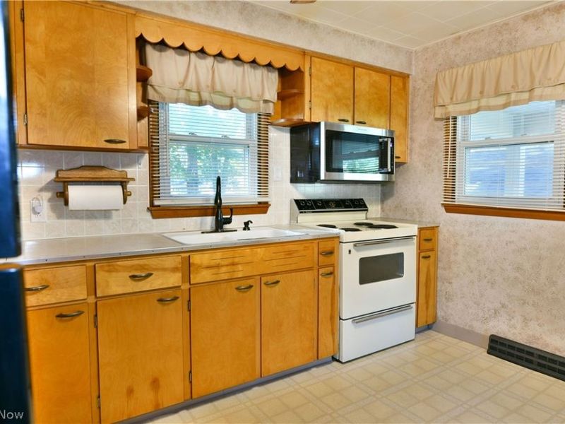 4363 Rambler Avenue , Newton Falls, OH 44444 Photo 8