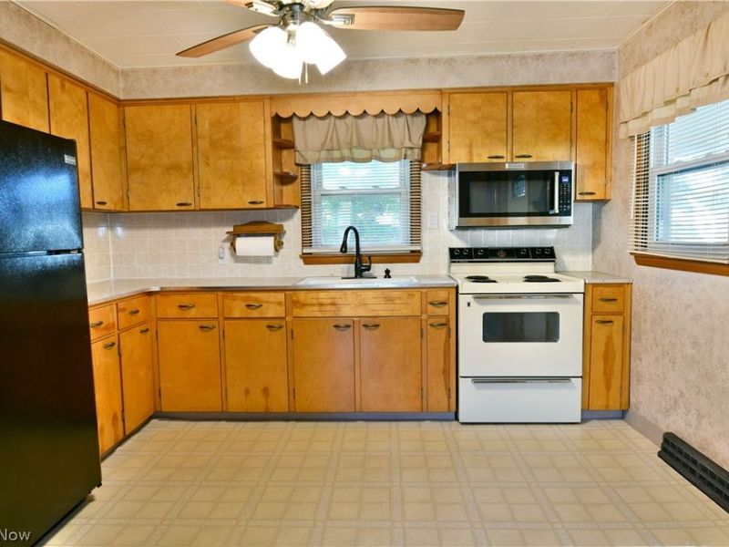 4363 Rambler Avenue , Newton Falls, OH 44444 Photo 9