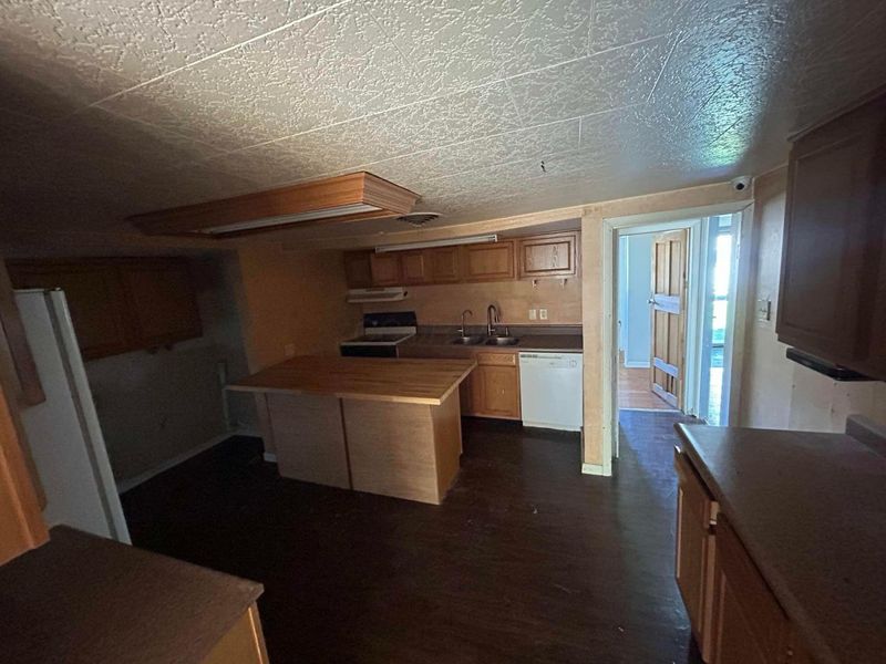60 Temple Street , Mount Sterling, OH 43143 Photo 7